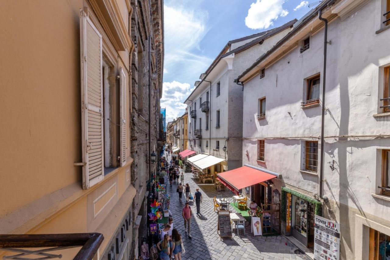 Aosta Centre Apartments - Porta Pretoria 56 Zewnętrze zdjęcie